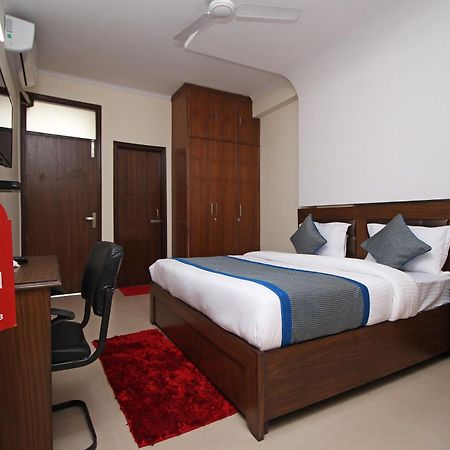Hotel O Surya Palace New Delhi Exterior photo