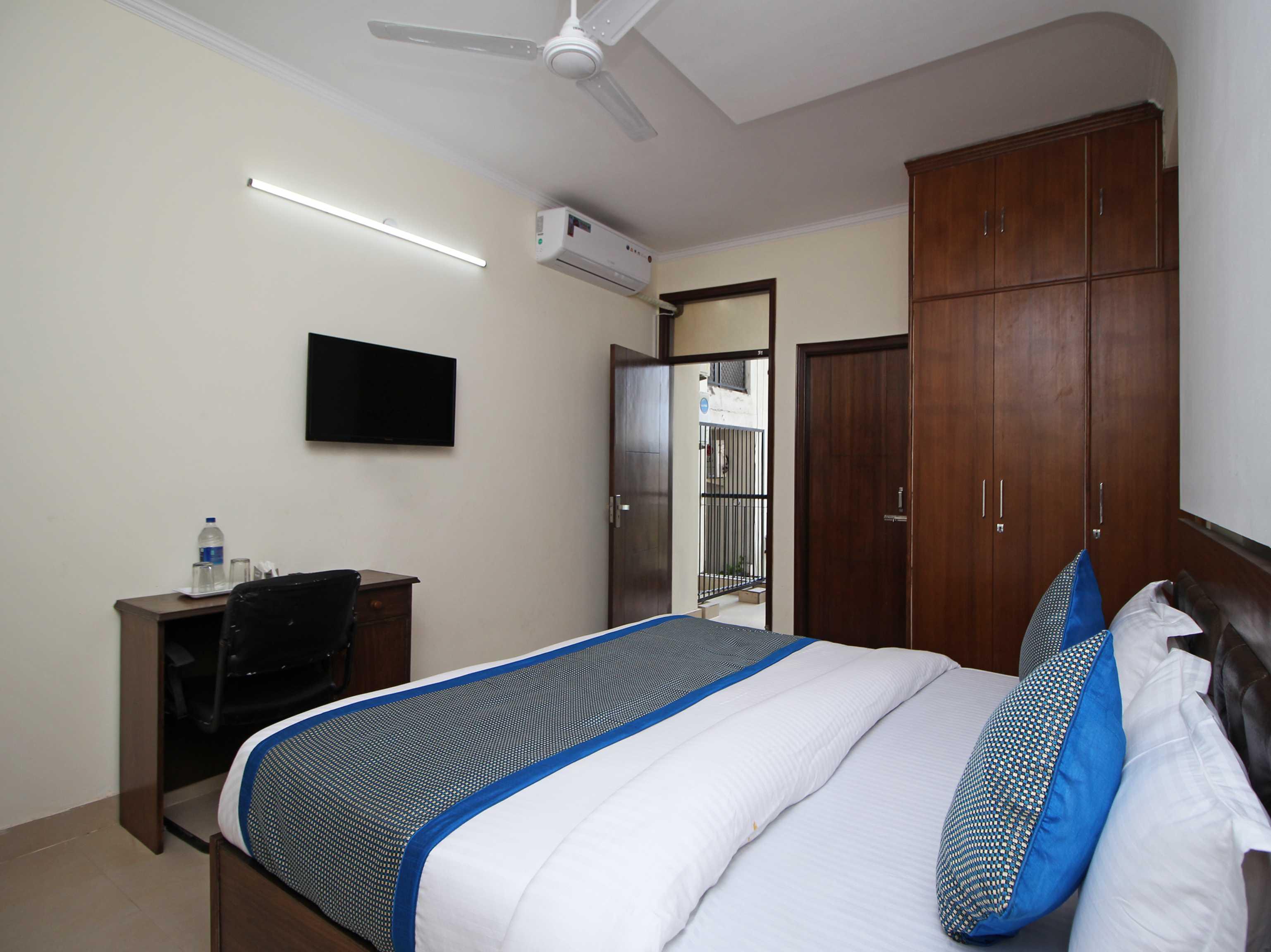 Hotel O Surya Palace New Delhi Exterior photo