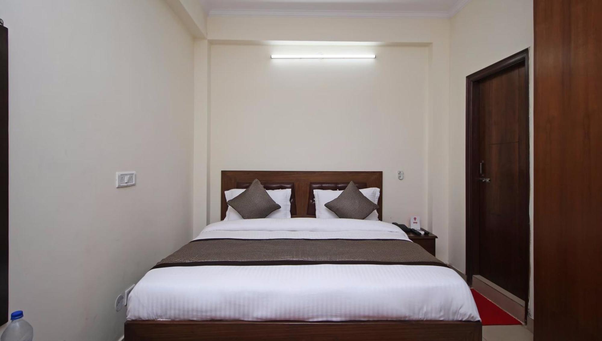 Hotel O Surya Palace New Delhi Exterior photo