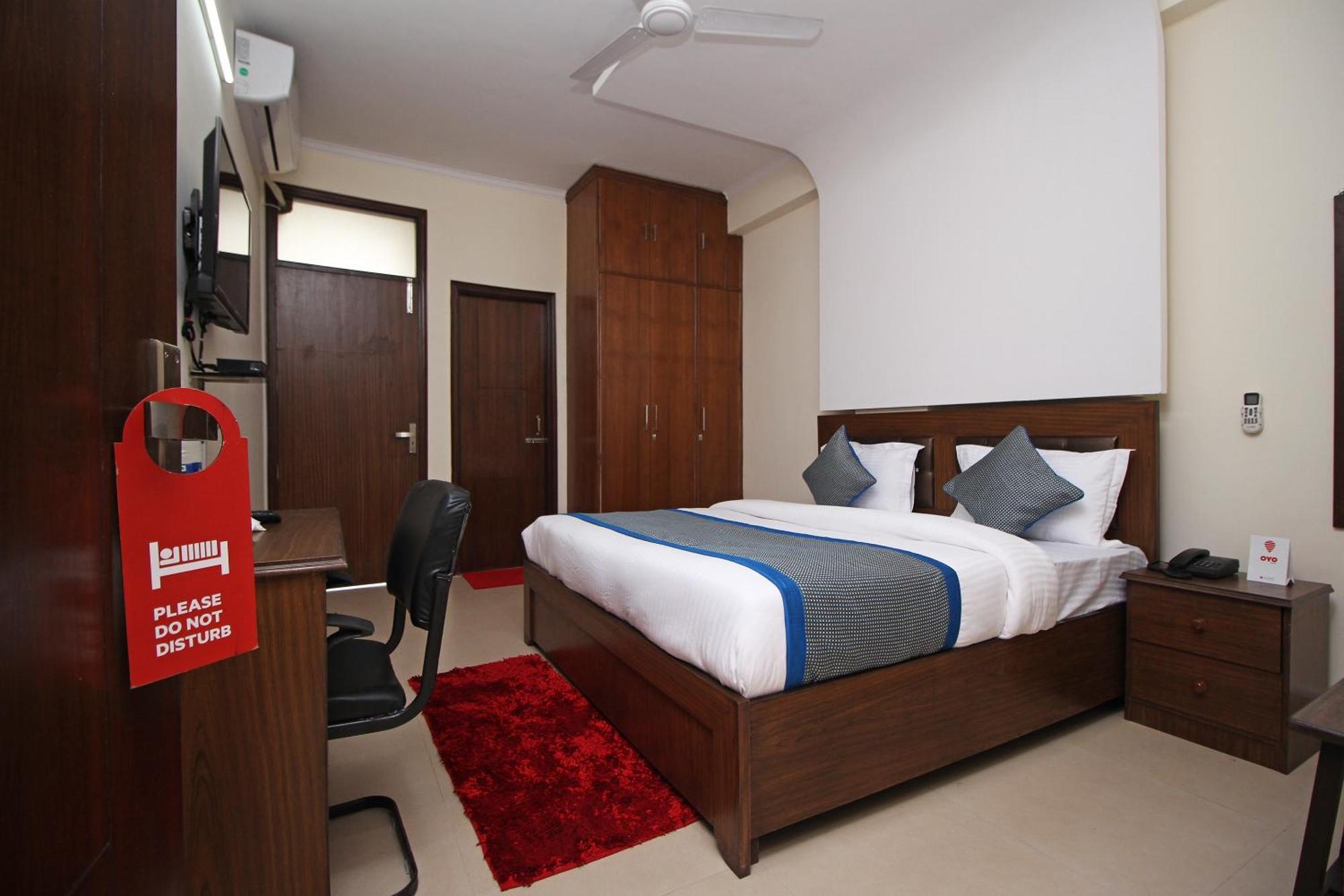 Hotel O Surya Palace New Delhi Exterior photo