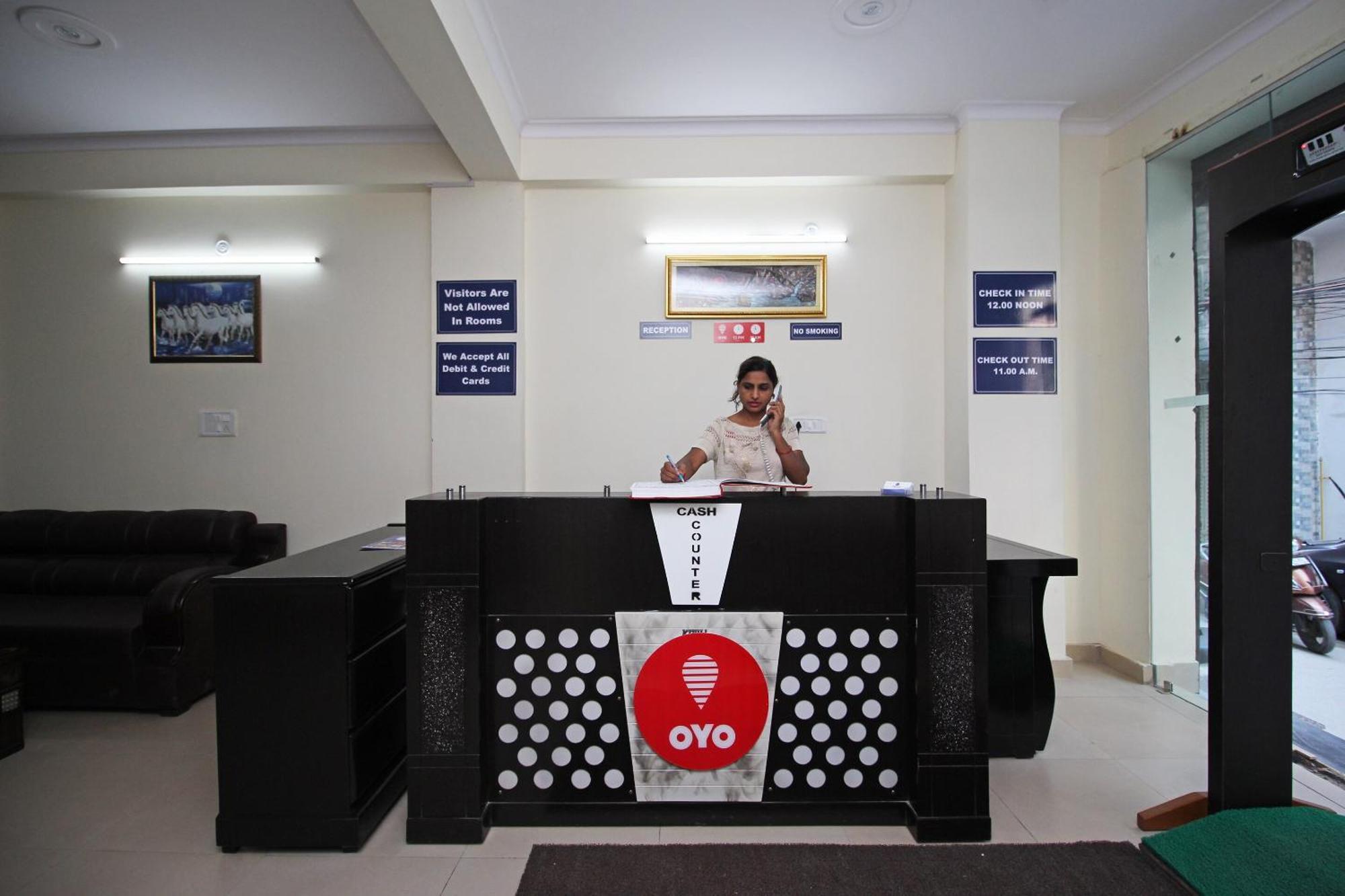 Hotel O Surya Palace New Delhi Exterior photo
